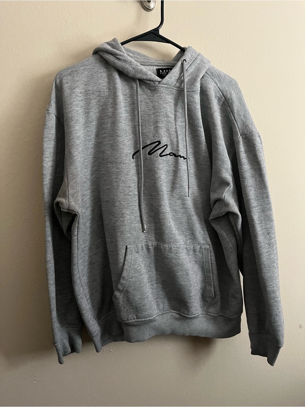 Boohoo Man Script Hooded Sweatshirt - Picture 2 of 9